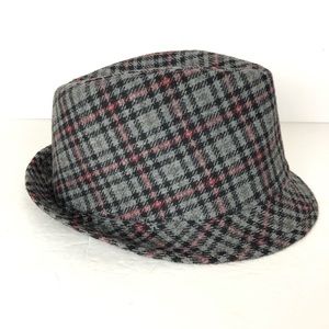 Plaid fedora in great condition by Colombino Headwear